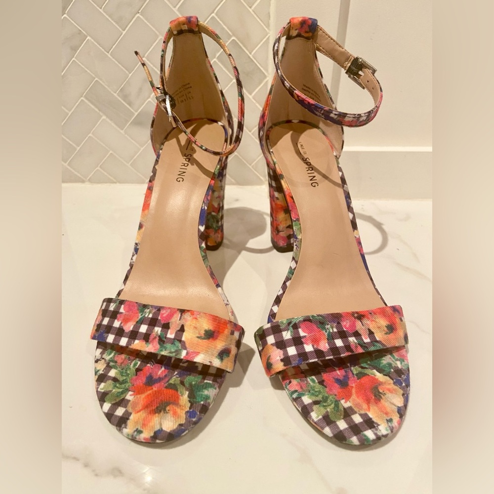 Fun Floral Spring Sandal - Picture 5 of 9